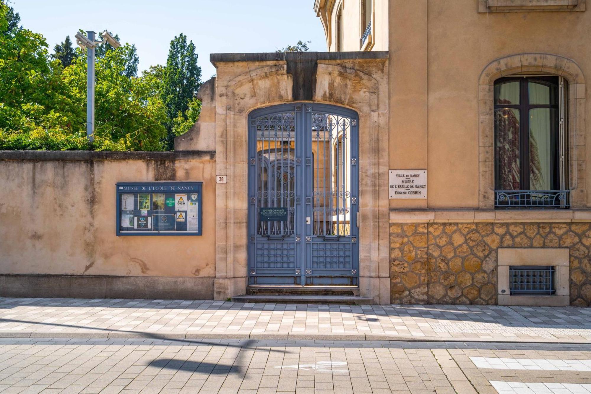 Le Rayonnant Du Placieux Avec Parking Prive Nancy Eksteriør billede